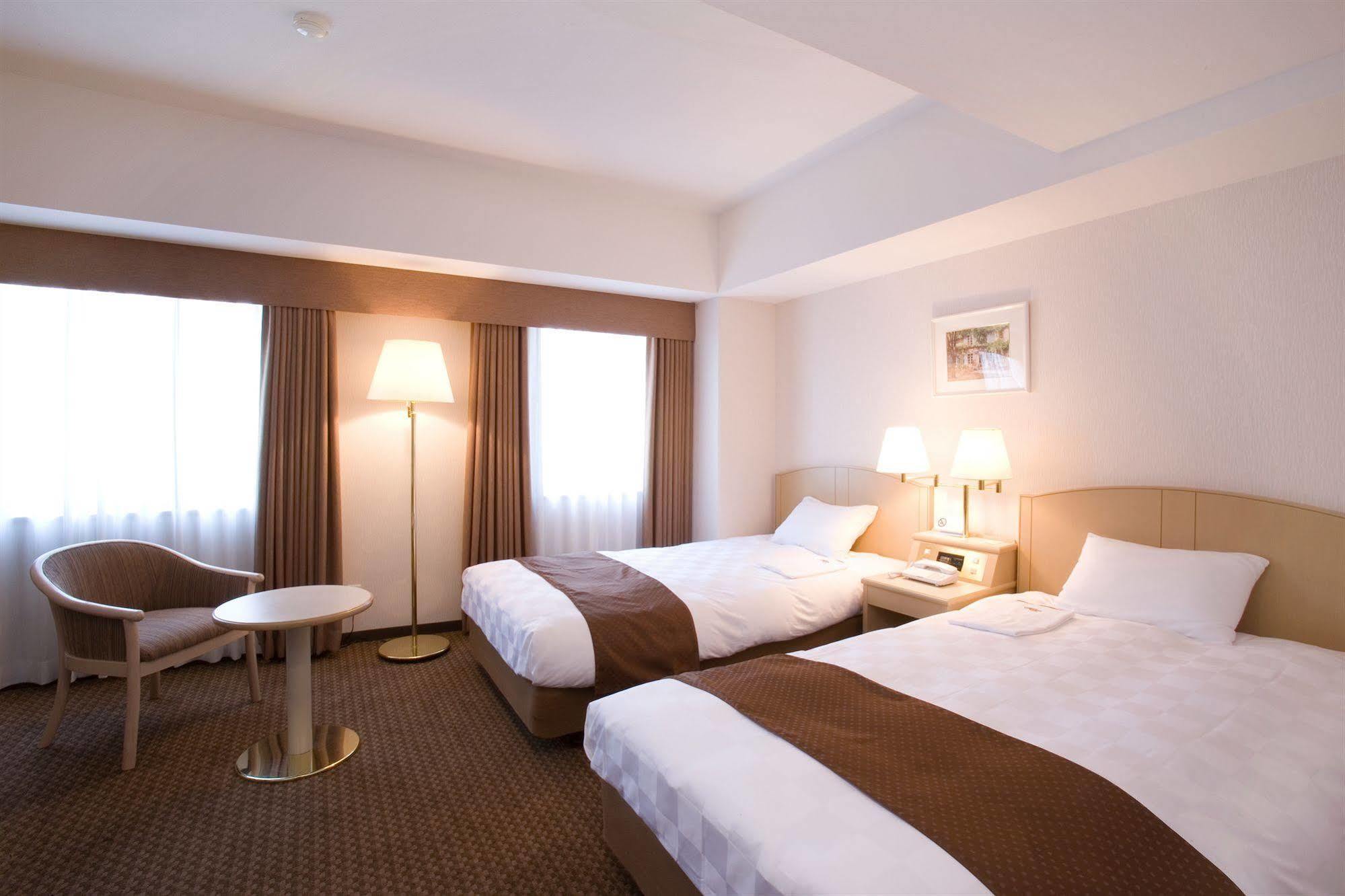 Kyoto Garden Hotel Екстер'єр фото